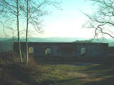 Abend auf der Burgruine Lindelbrunn