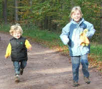 Mit Kindern im Wald